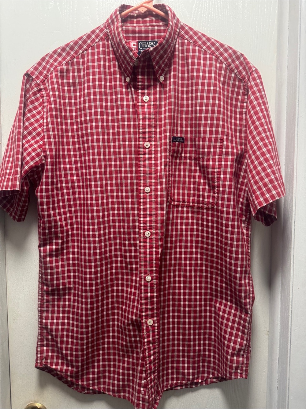 Chaps Men’s Red and White Plaid Short-Sleeve Button-Down Shirt
